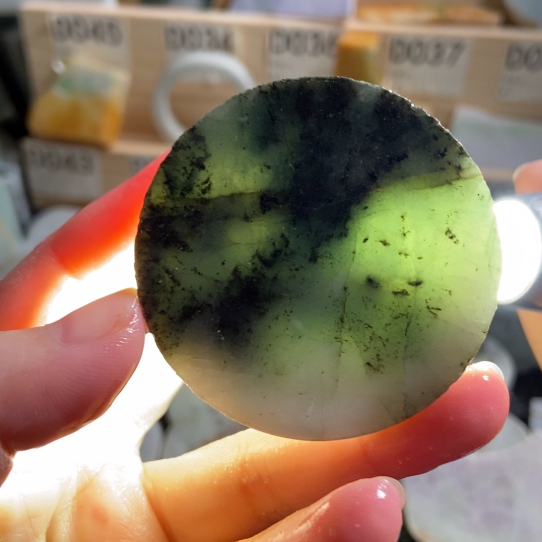 翡翠未镶嵌颈饰天然翡翠