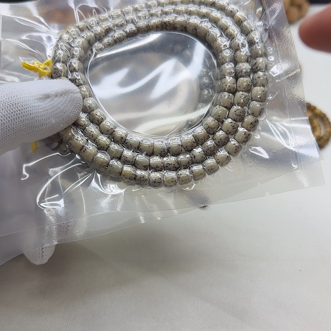 吊坠星月菩提5尊宠糯冰绿背河豚7直切108