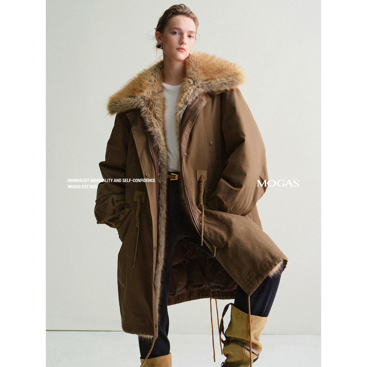 Mogas【达人专属】行走暖炉 90白鹅绒砂洗珠帆可拆毛领长派克羽绒服