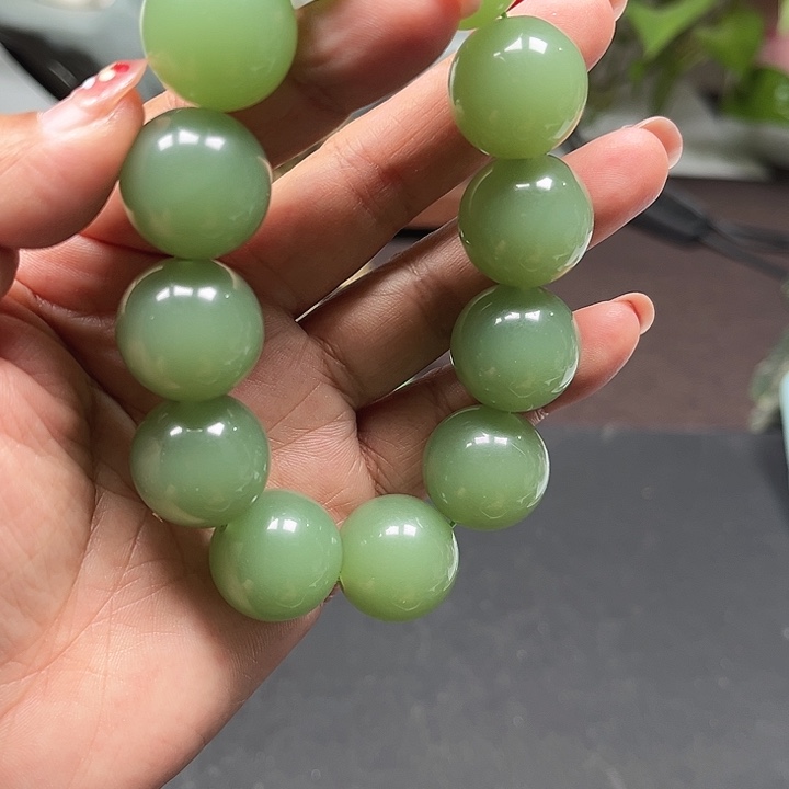 和田玉（黄玉）未镶嵌颈饰