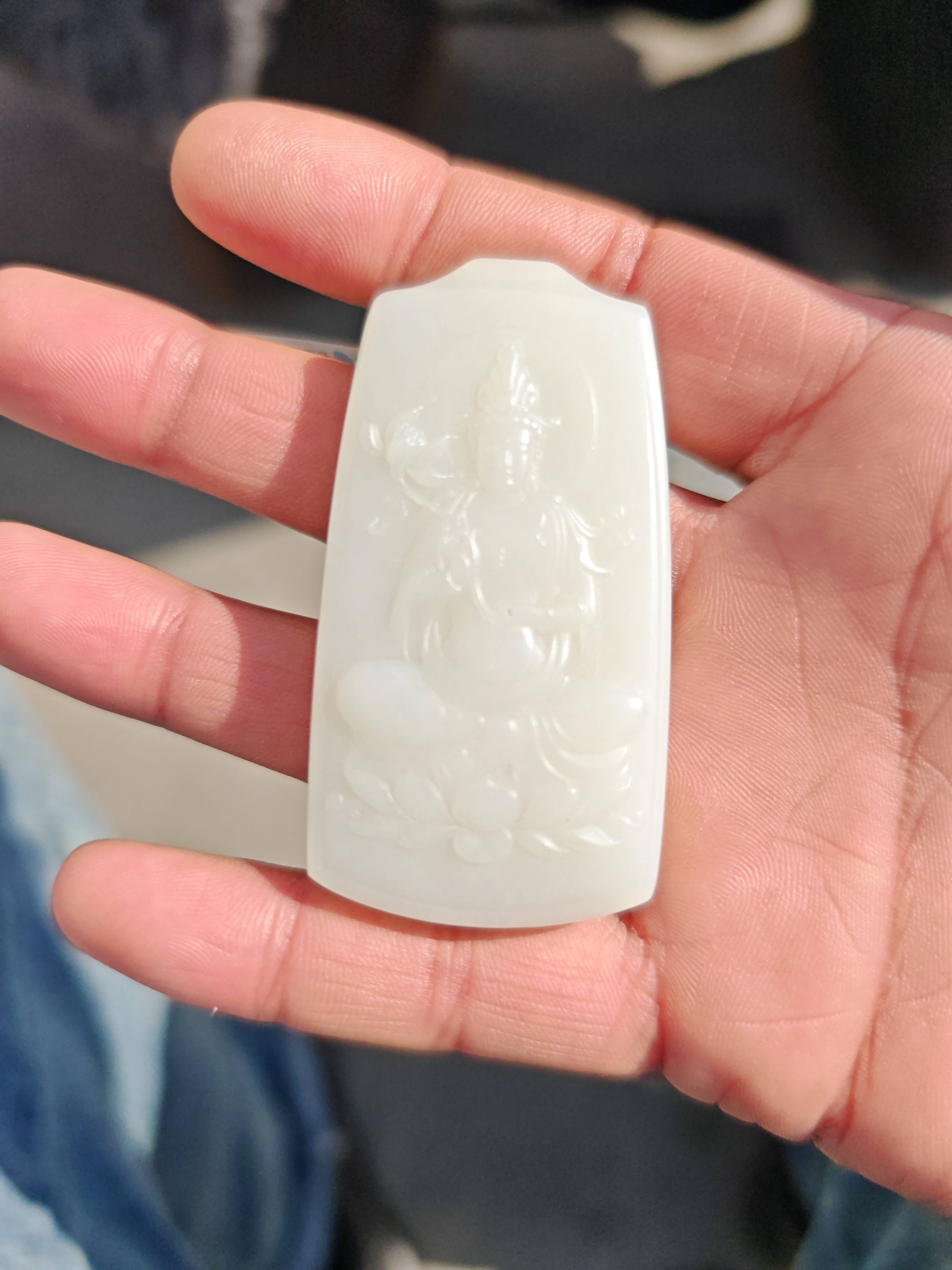 和田玉吊坠高端奢华款