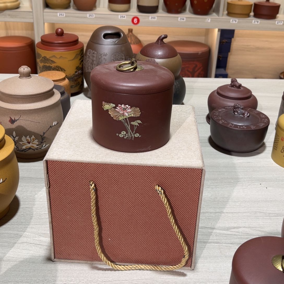 紫砂茶叶罐紫砂等珍贵