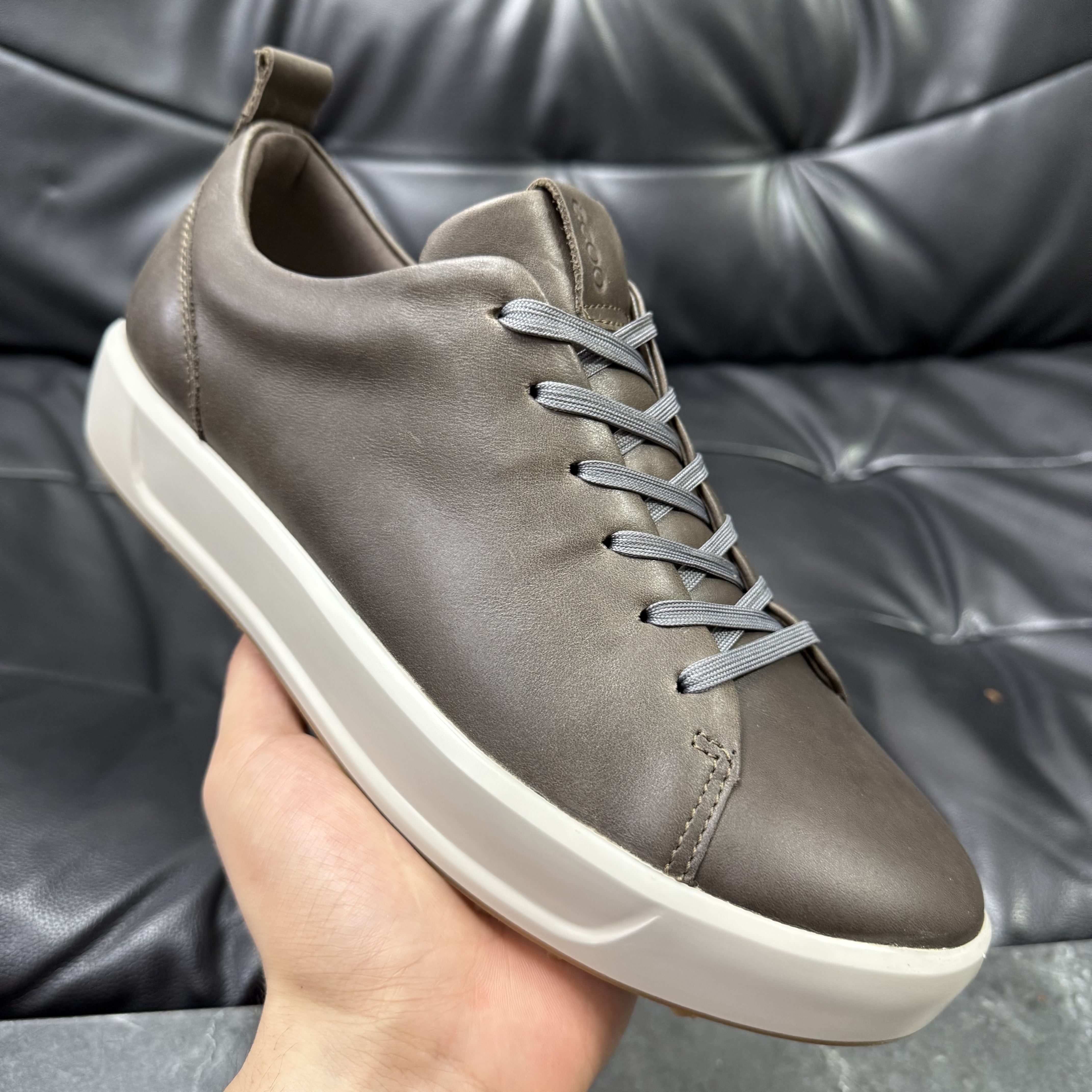 低帮休闲高尔夫板鞋-卡其色低帮