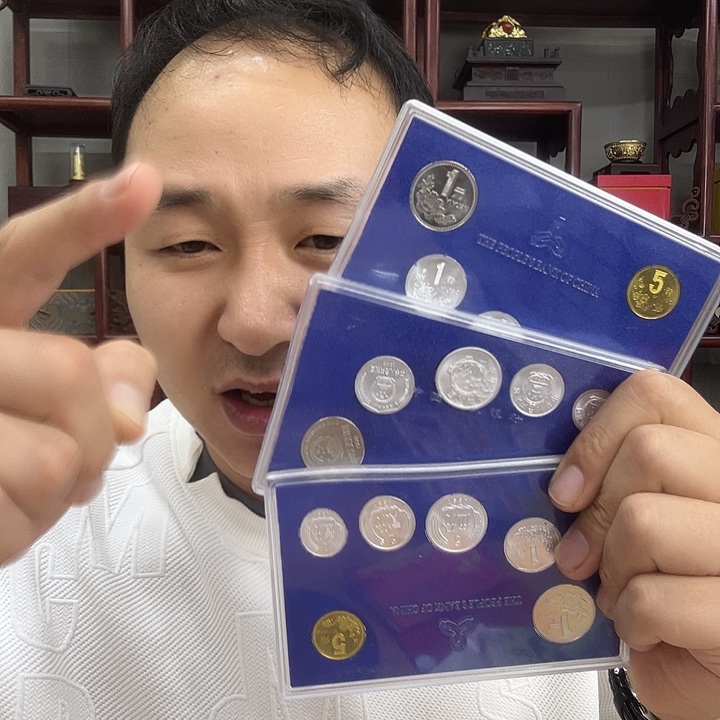 979899老三花套装出货