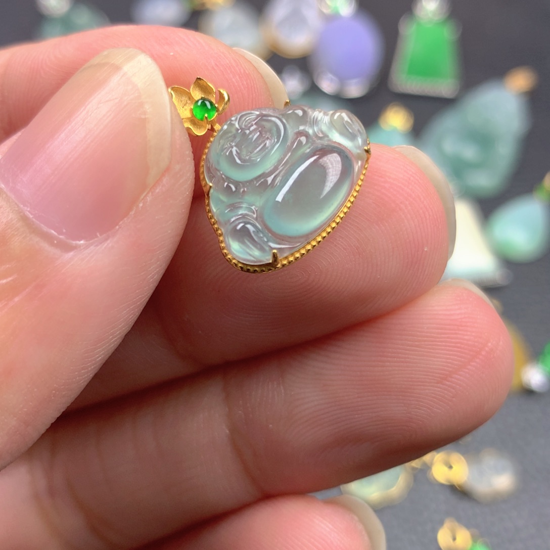 【闪购商品】颈饰18K金镶嵌翡翠翡翠