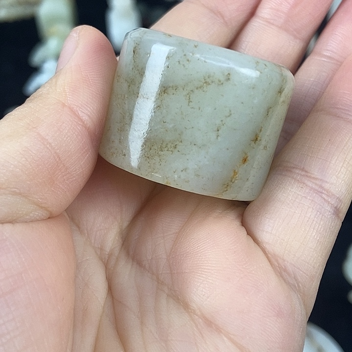 和田玉（糖玉）未镶嵌挂件