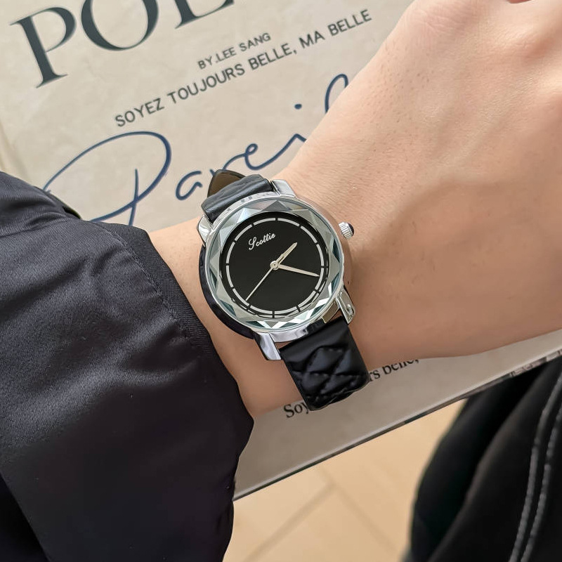 时尚潮流简约百搭防水气质女士石英表女款腕表