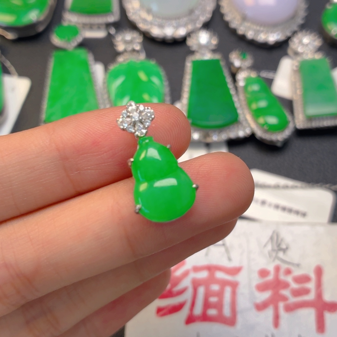 翡翠银S925镶嵌颈饰万能扣