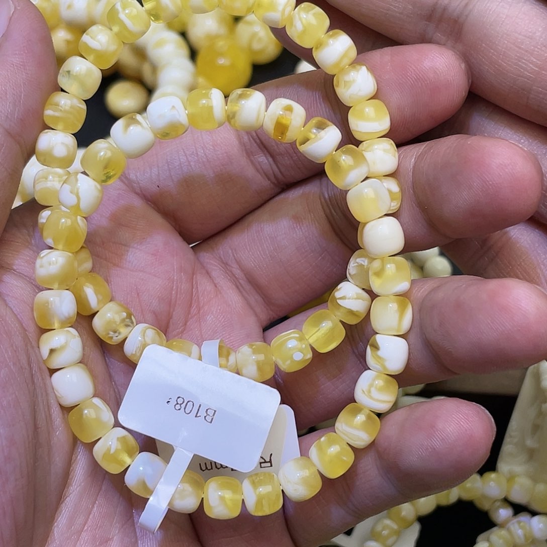 蜜蜡手串未镶嵌7mm金瓷白溶洞玻璃底多样性发其一