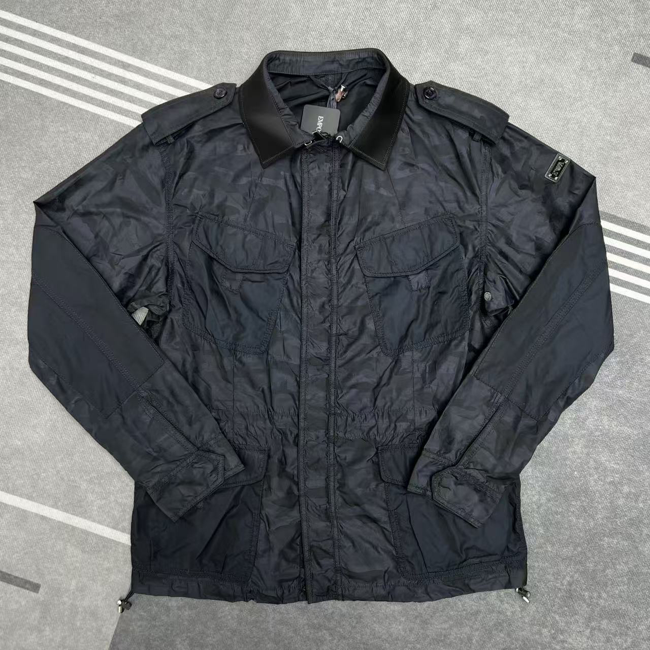未使用 EMPORIO ARMANI/安普里奥·阿玛尼 夹克短款外套男士直下摆