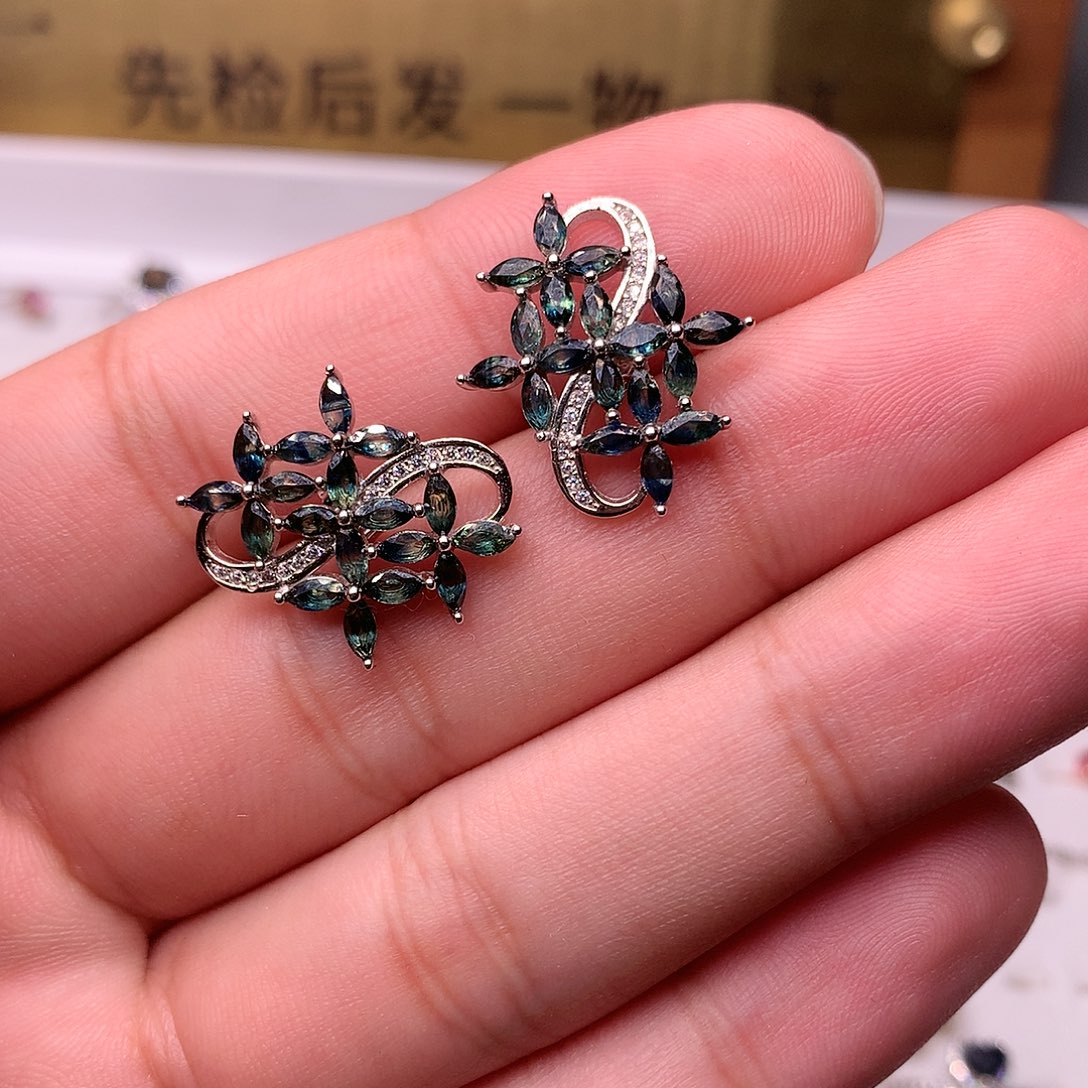 蓝宝石耳饰银S925镶嵌