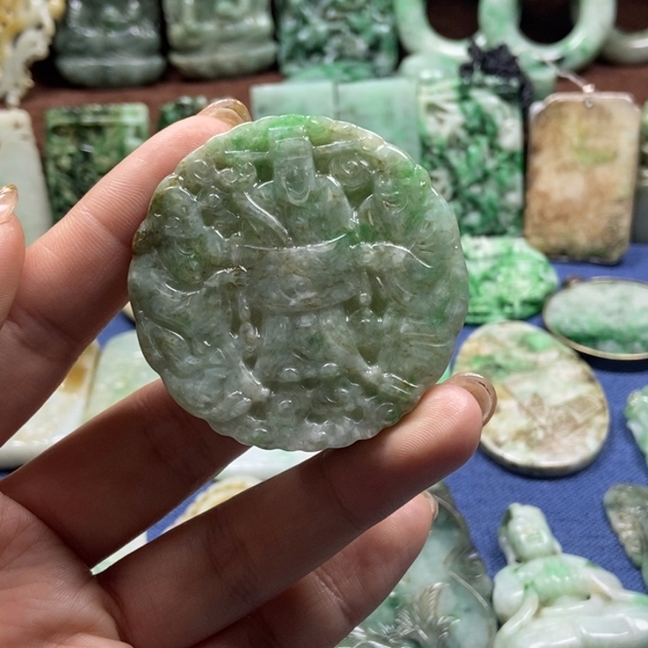 翡翠颈饰未镶嵌000000000000