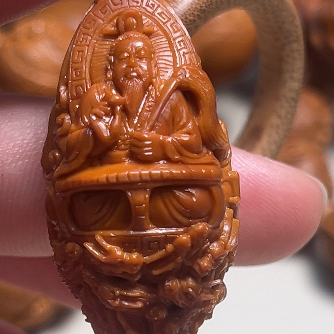 橄榄核吊坠李*丝三清祖师