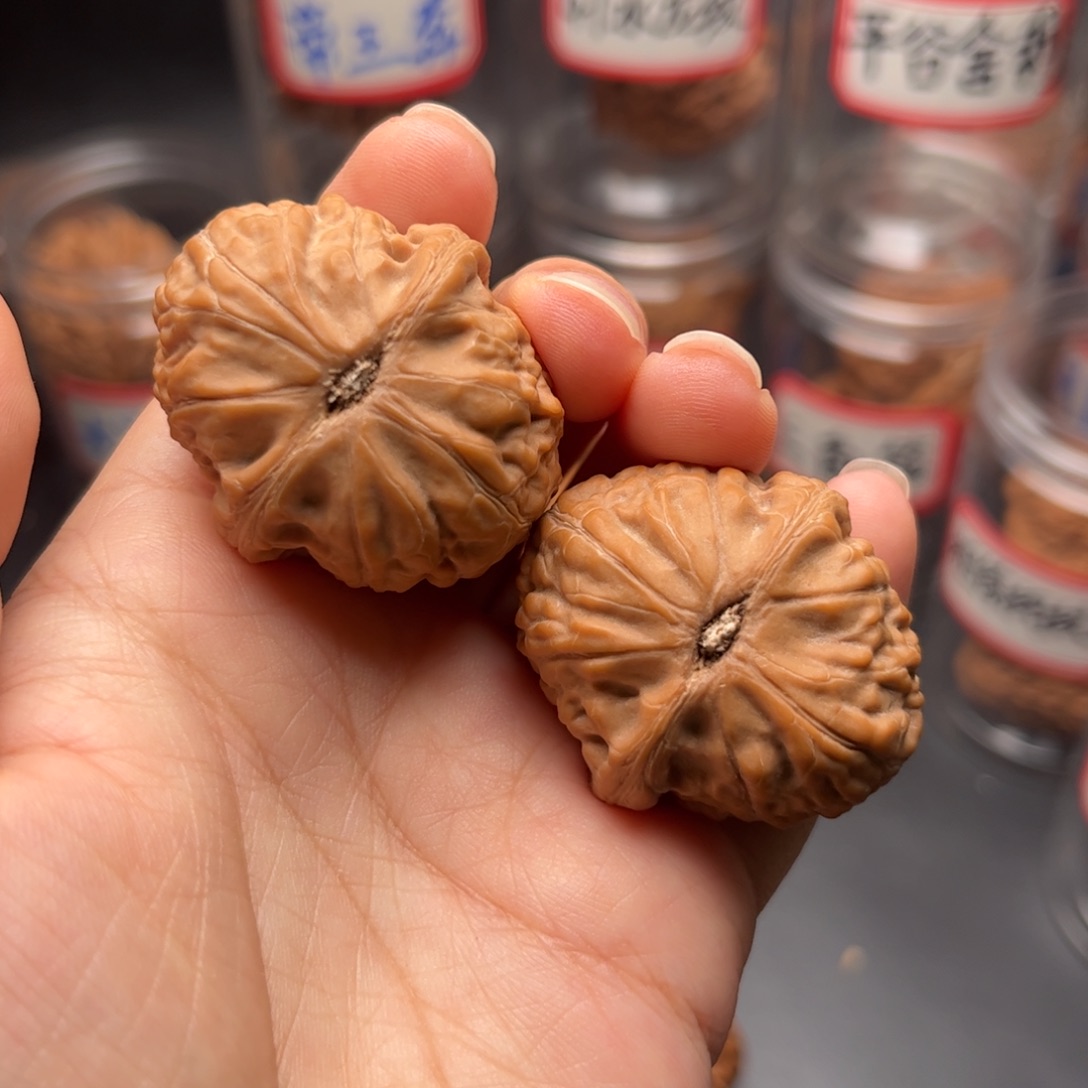 勿***心把件文玩核桃38平谷舍利子全品