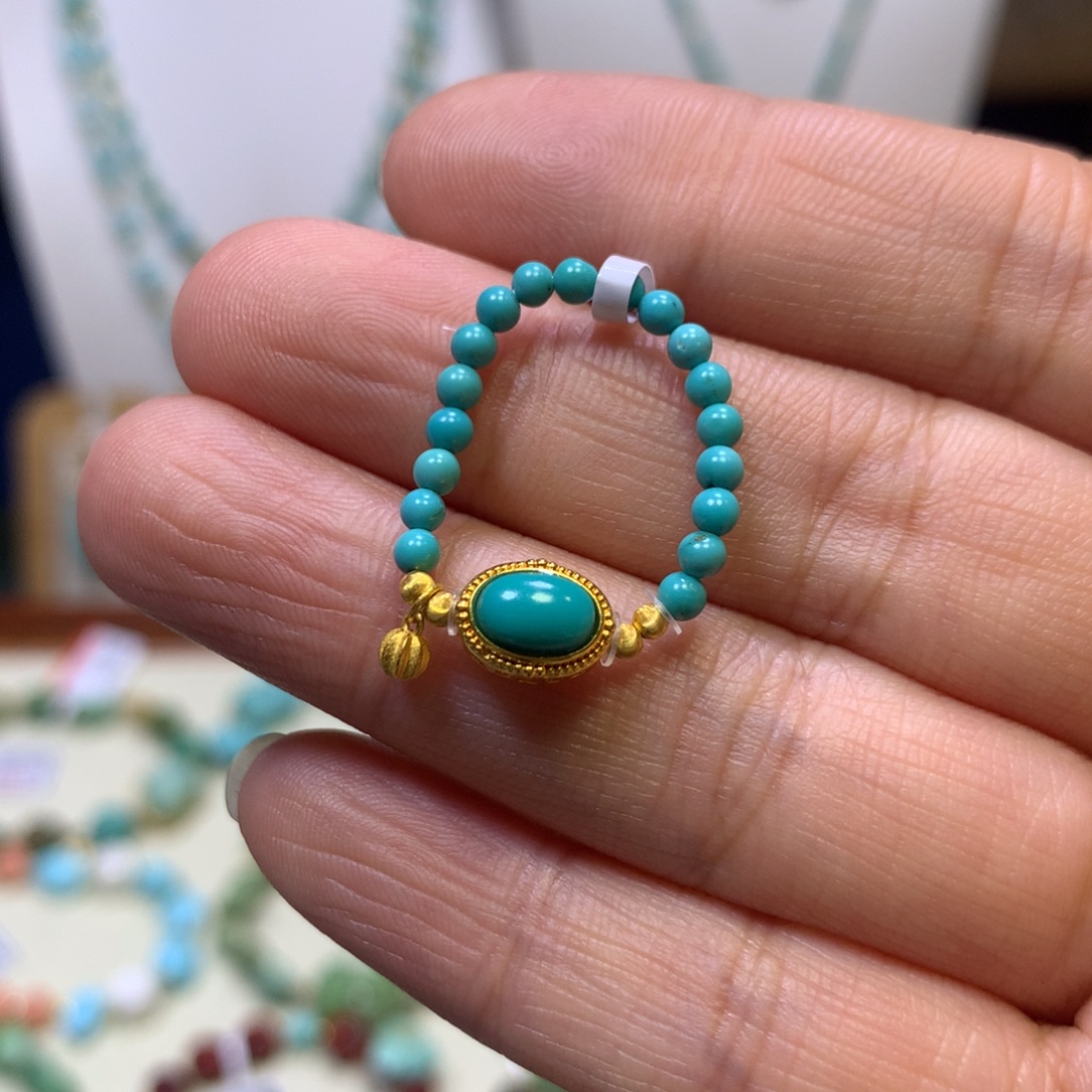 绿松石18K金镶嵌戒指