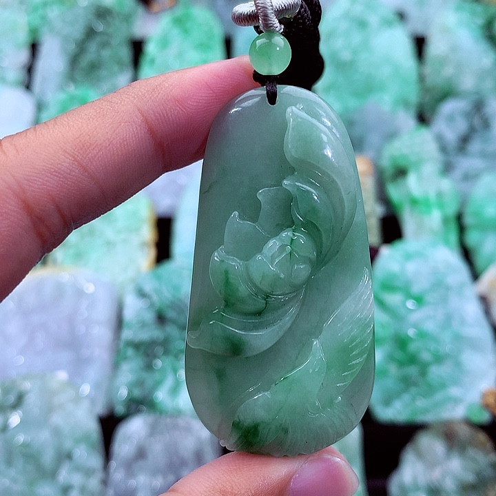 吊坠(不含链)未镶嵌翡翠