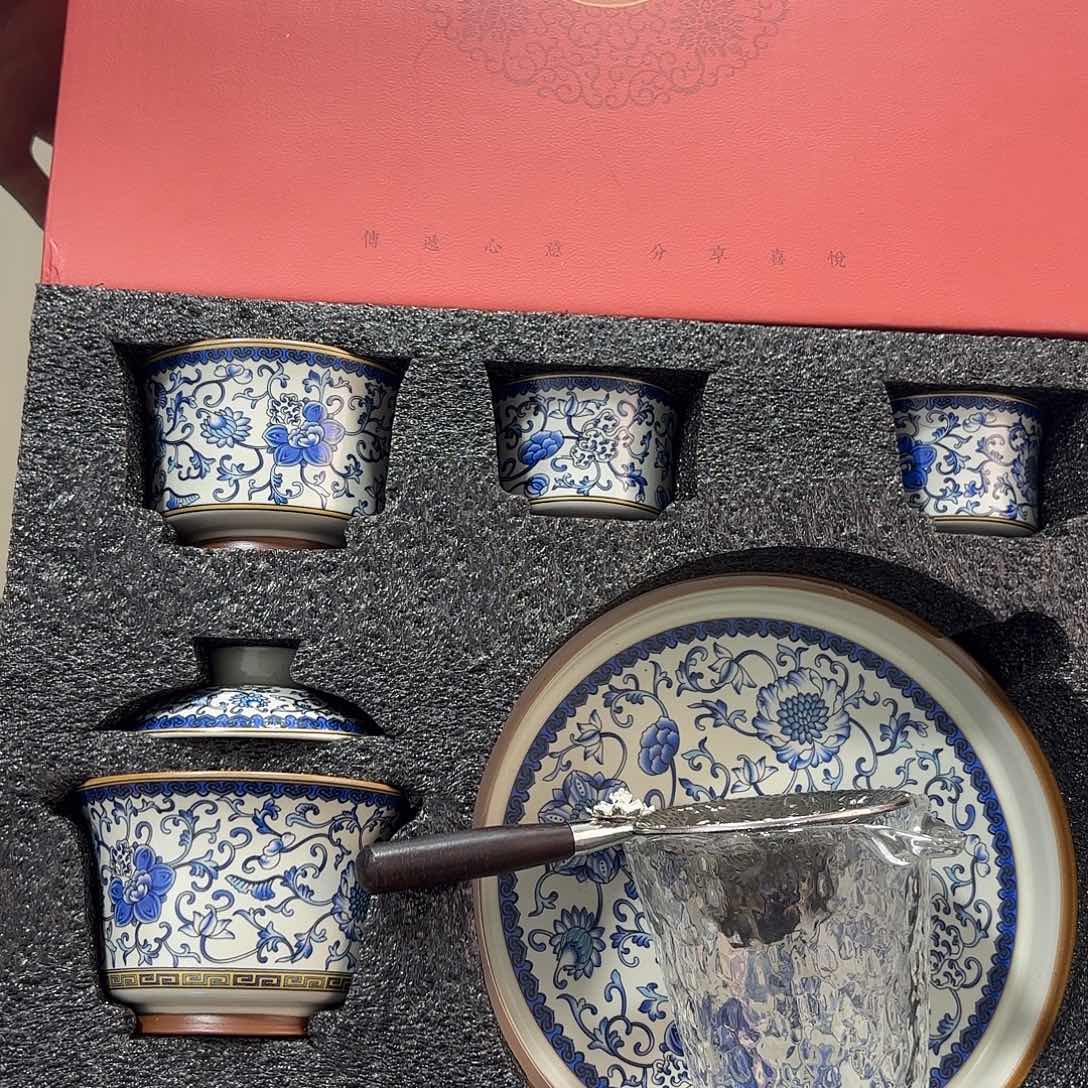 纯纯粹粹的爱了爱