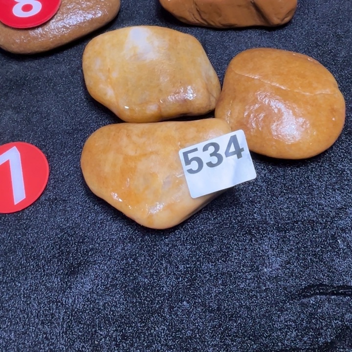 辣***蒜香榧木木头人和大侦探都不