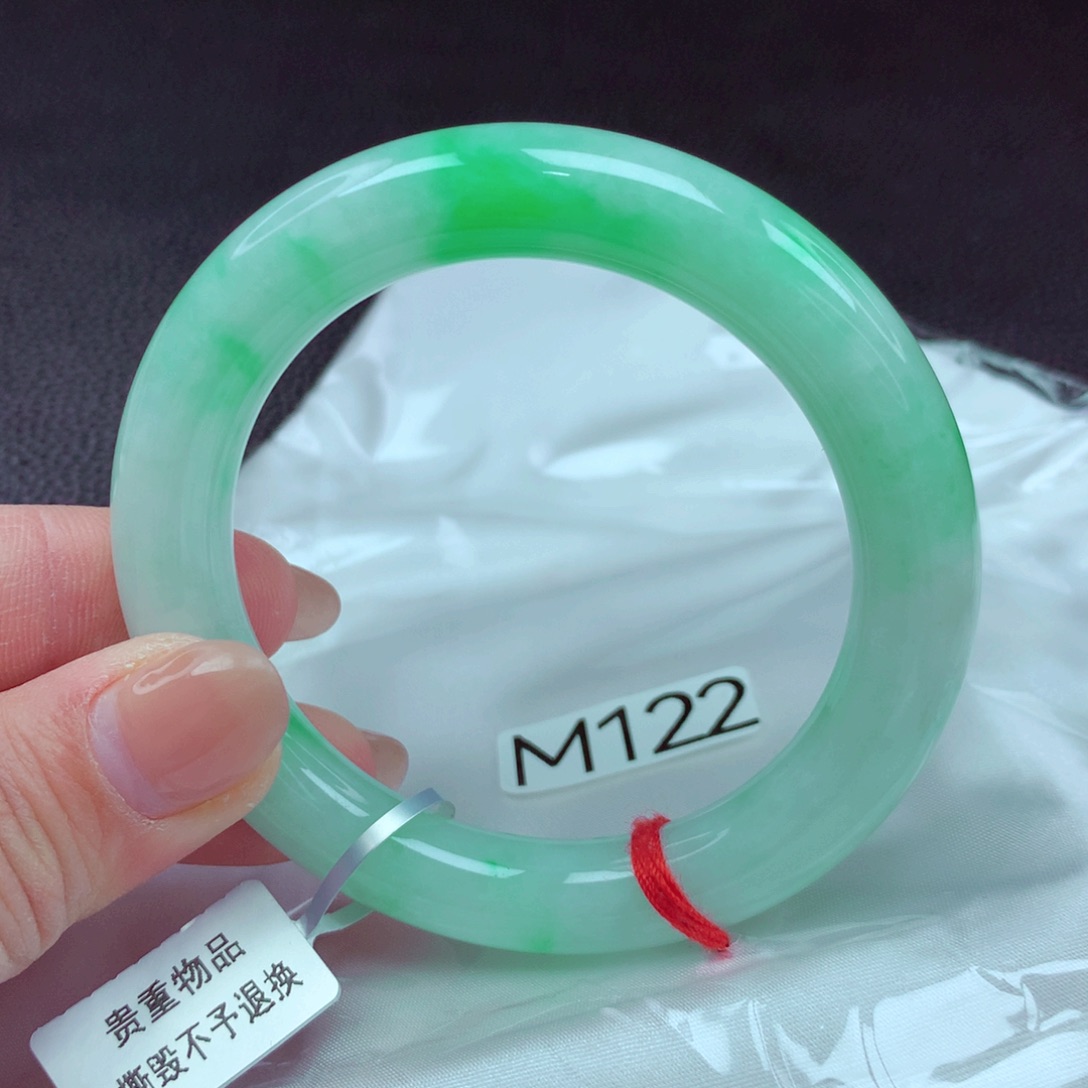 翡翠手镯未镶嵌手镯88