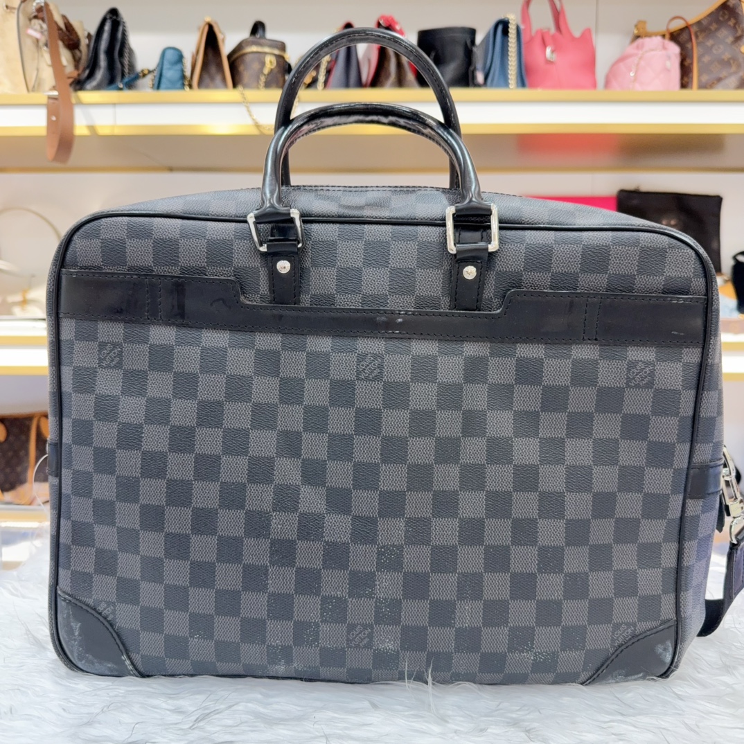 95新 LV （福利品）黑色棋盘格手提公文包，09年编码