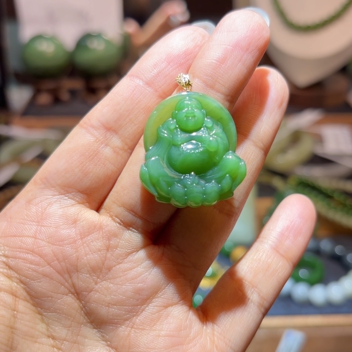 和田玉18K金镶嵌颈饰