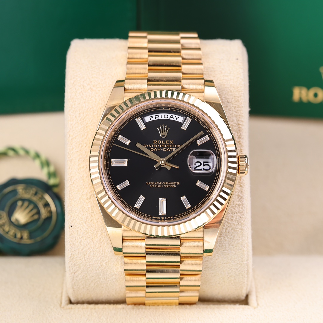 95新 Rolex/劳力士 星期日历系列228238  18K黄金 2023年8月保卡