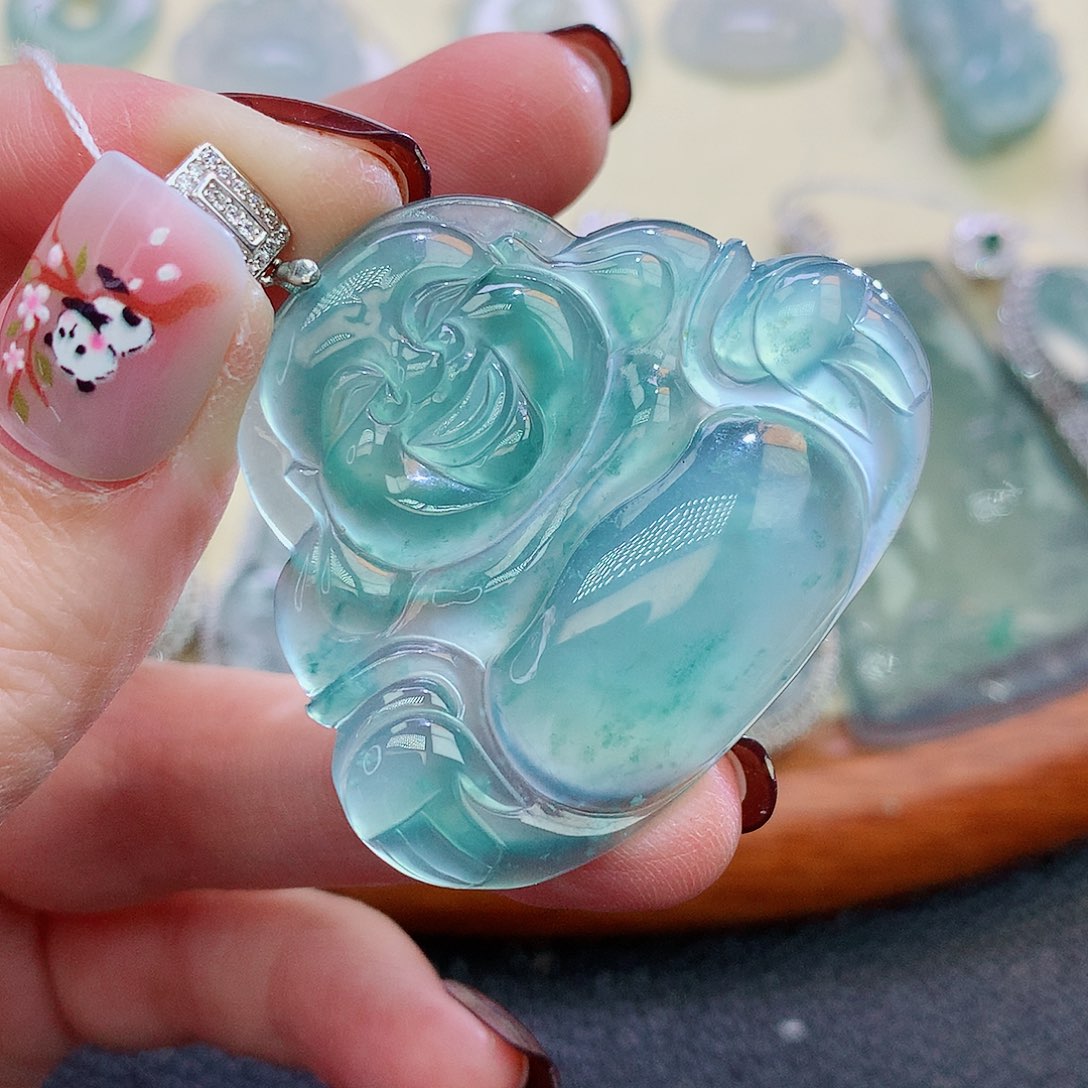 翡翠颈饰未镶嵌翡翠