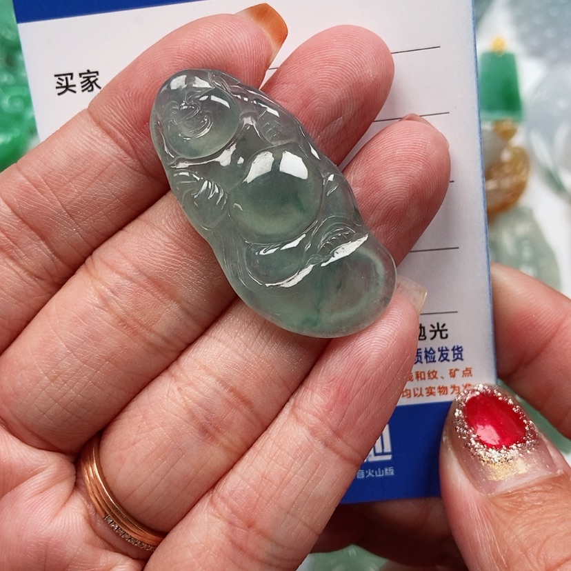 【闪购商品】翡翠颈饰未镶嵌佛