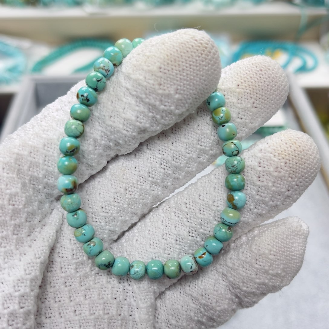 绿松石绿松石未镶嵌