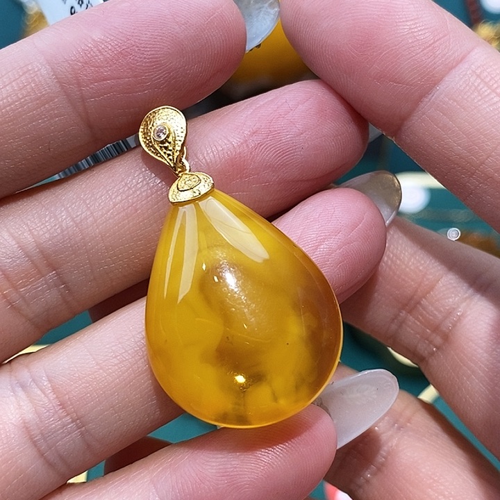 蜜蜡颈饰银S925镀金镶嵌