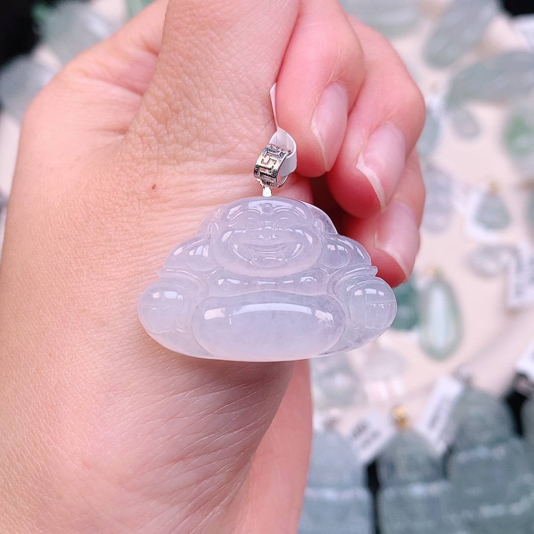 翡翠颈饰18K金镶嵌冰佛