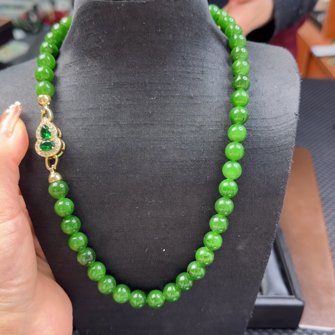 和田玉（碧玉）颈饰未镶嵌