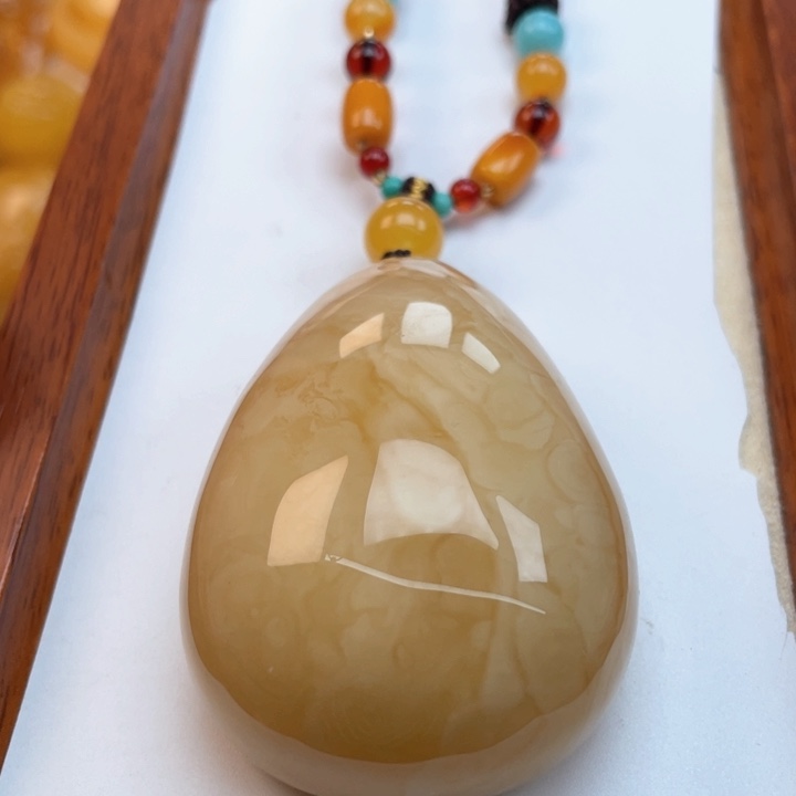 蜜蜡裸石未镶嵌蜜蜡吊坠