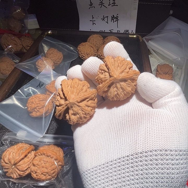 木质类灯笼三棱狮子头