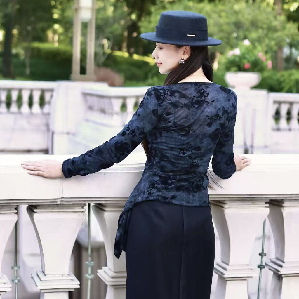 花朵植绒小杉带吸汗印花修身型长袖打底衫修身纱网女士T恤