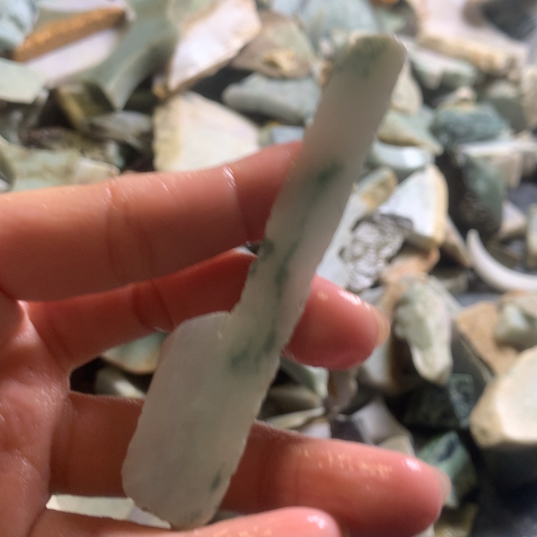 翡翠颈饰未镶嵌缅甸翡翠