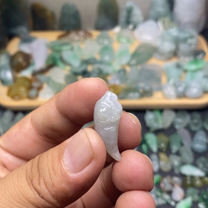 颈饰未镶嵌翡翠辣椒