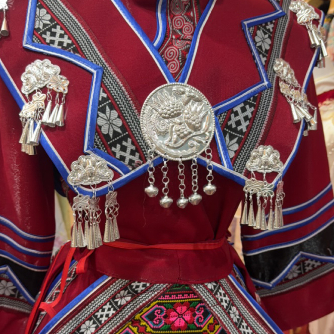 少数民族女性舞蹈服装头饰银吊玲不含衣服壮族苗族彝族白族民族风