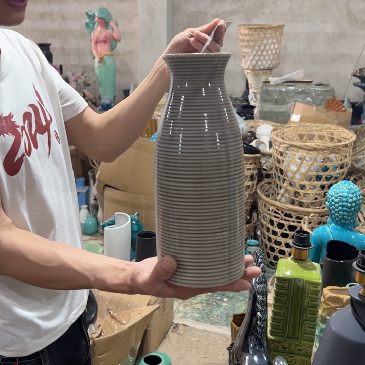 瓶高度30厘米口径7厘米微瑕捡漏