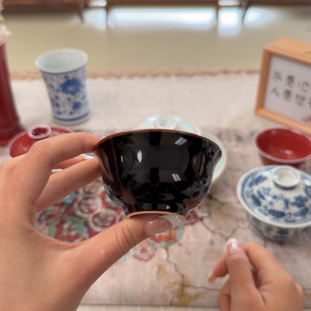 瓷片干净利落地完成任务