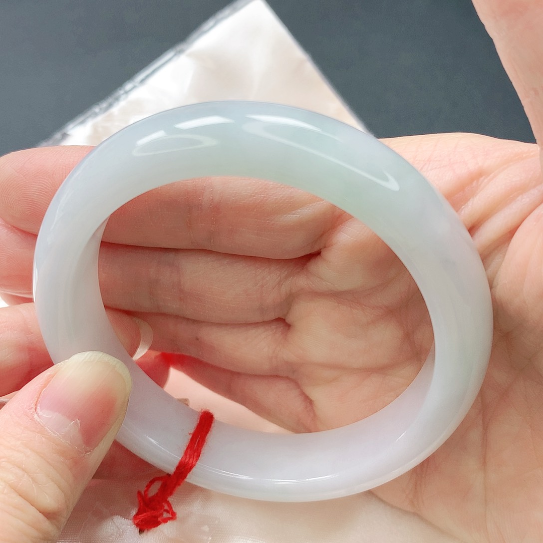 翡翠手镯未镶嵌缅甸天然A货翡翠