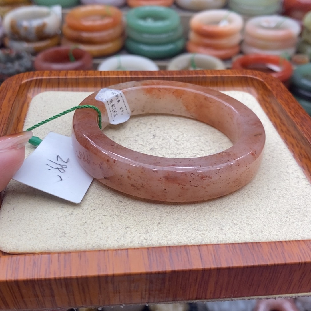 石英质玉未镶嵌手镯