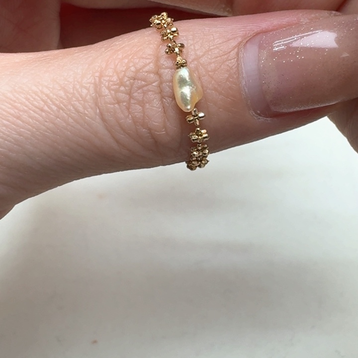 红宝石戒指18K金镶嵌