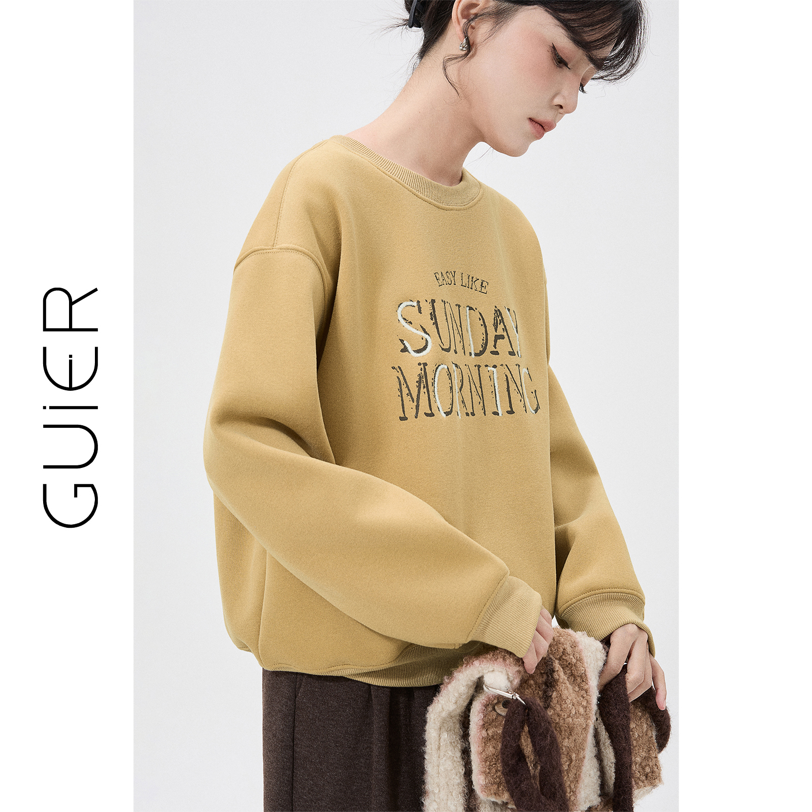 字母印花加绒卫衣女冬季2025新款宽松休闲百搭圆领上衣SS7410