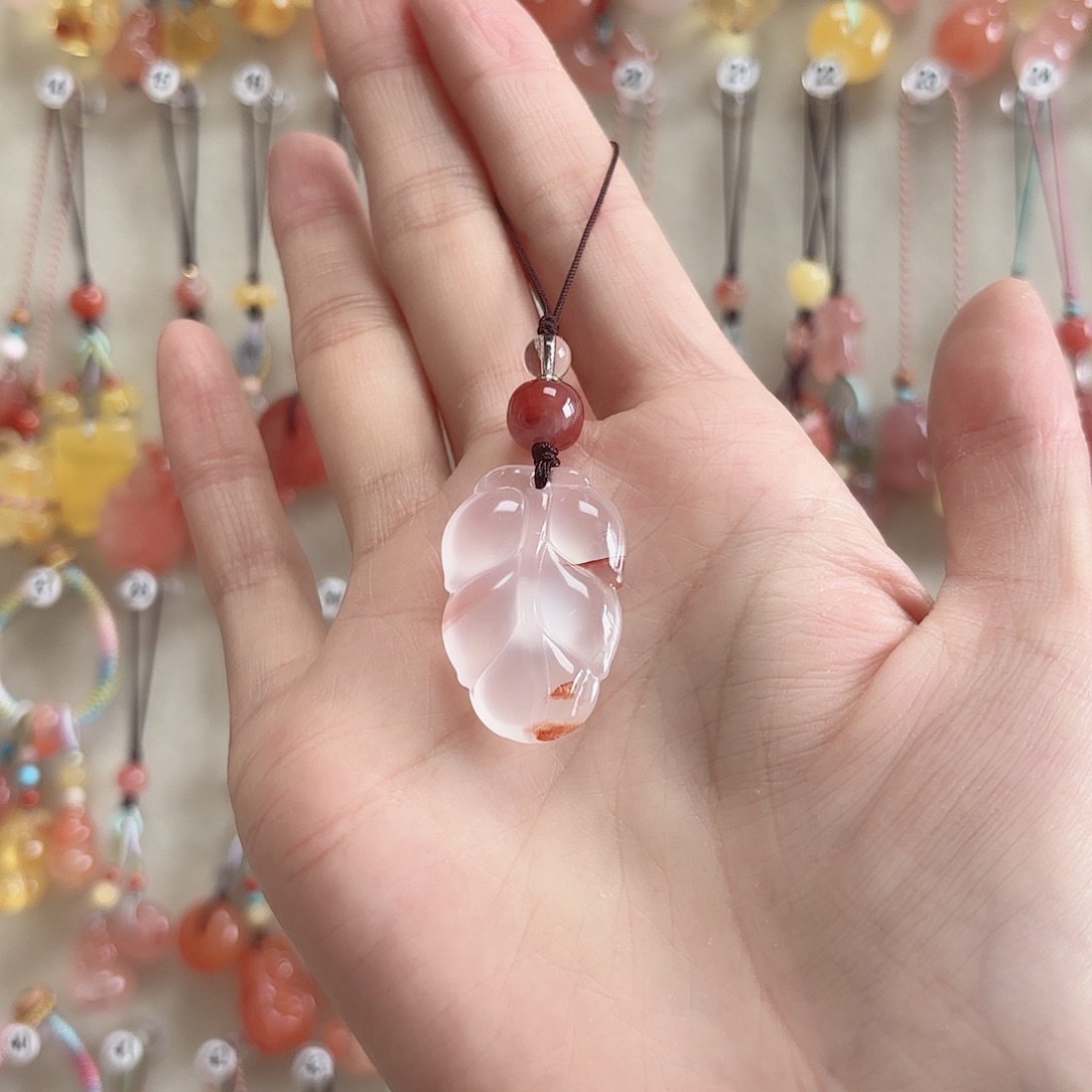 南红玛瑙未镶嵌吊坠(赠链)