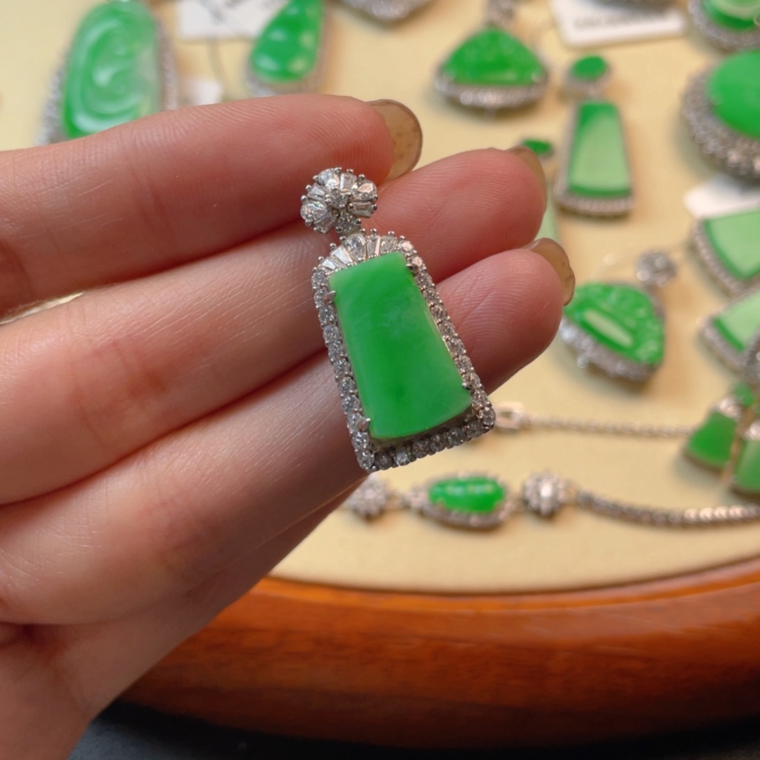 翡翠吊坠(不含链)银S925镶嵌