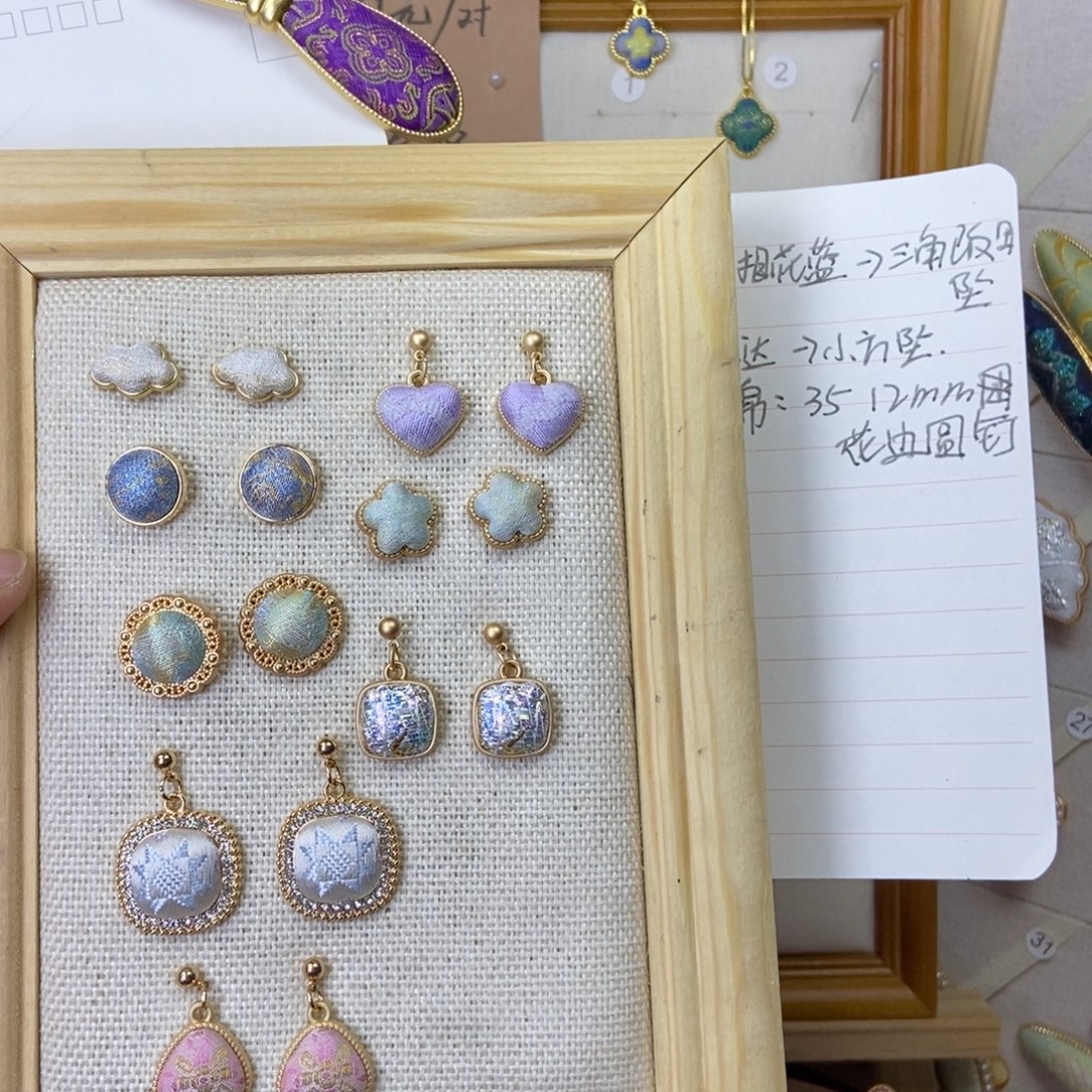 布艺非金属宋锦耳饰发夹