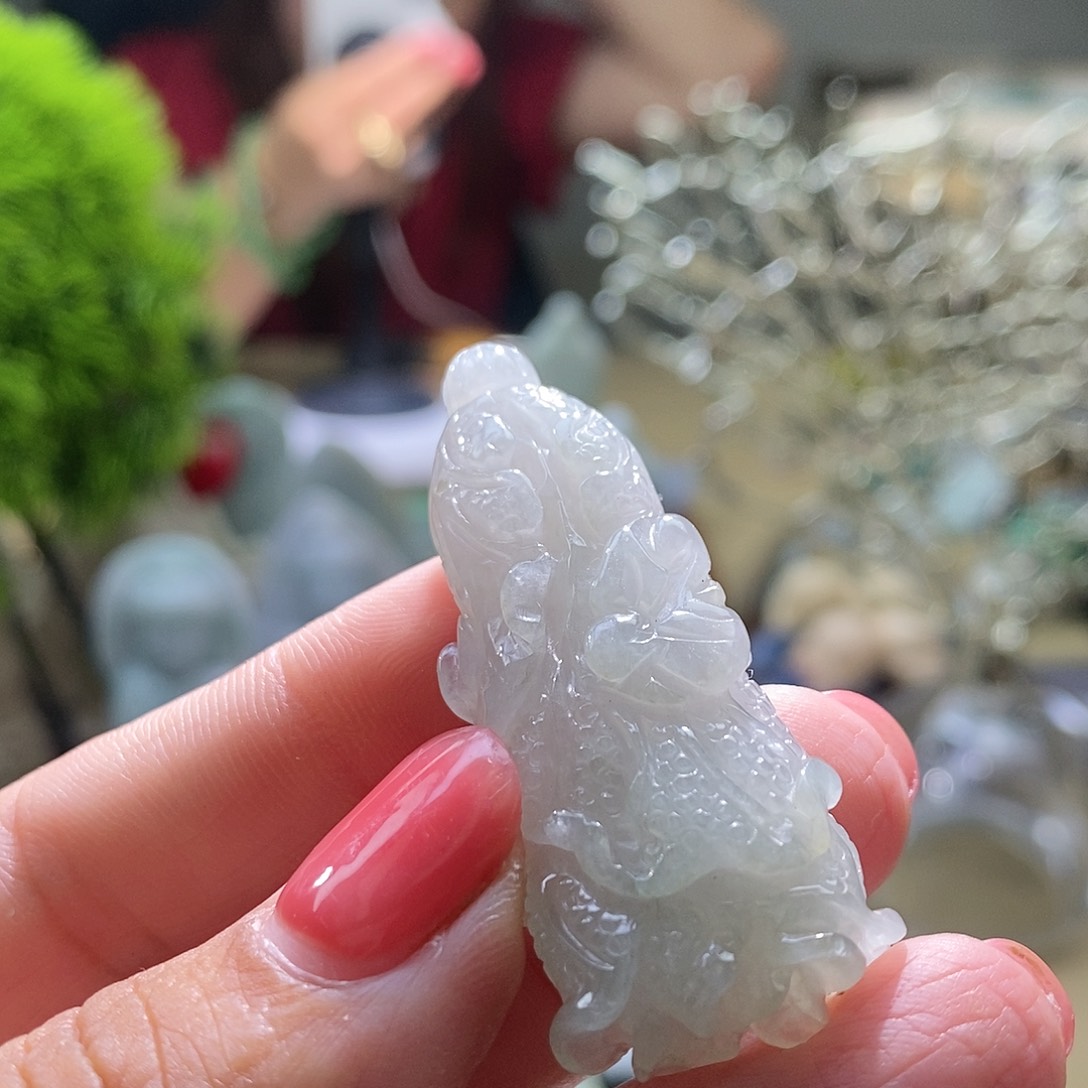 【闪购商品】翡翠未镶嵌颈饰菜
