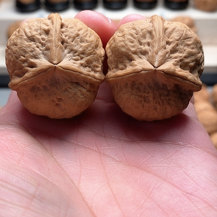 文玩核桃把件……………………