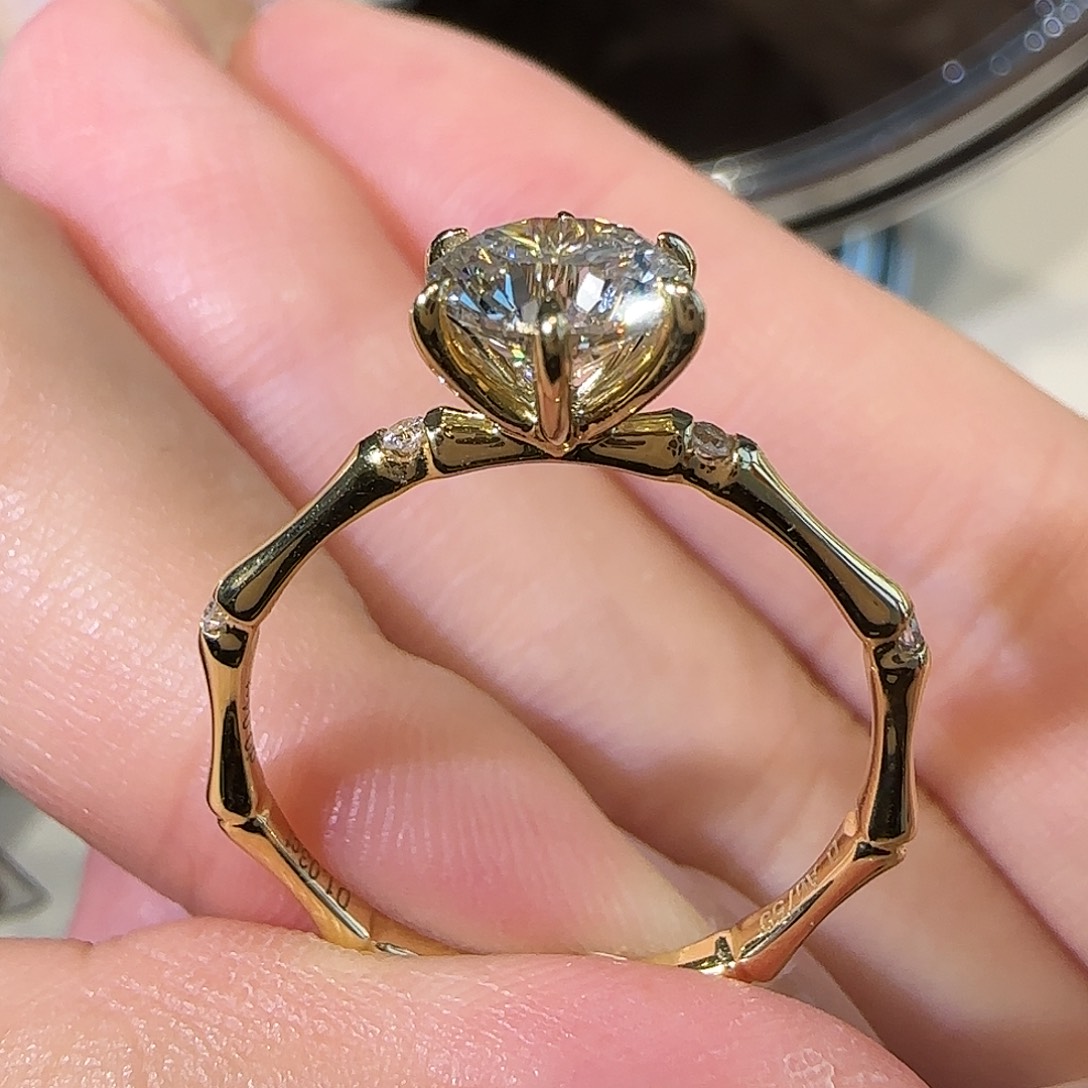 实验室培育钻石18K金镶嵌竹节1卡11-17